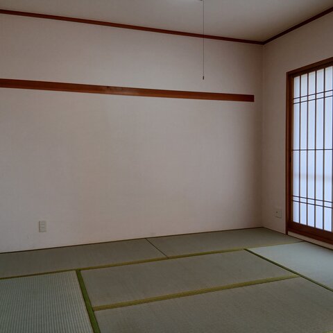 畳表・障子を張り替えています。